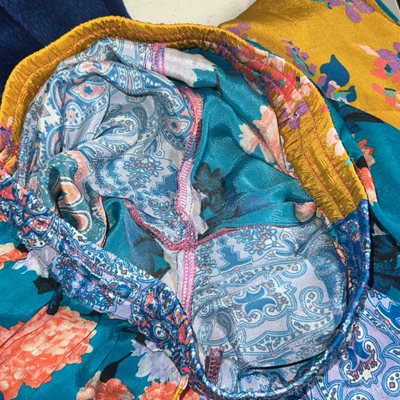 Tolani Fonda Patch Pants - Picture 6 of 7